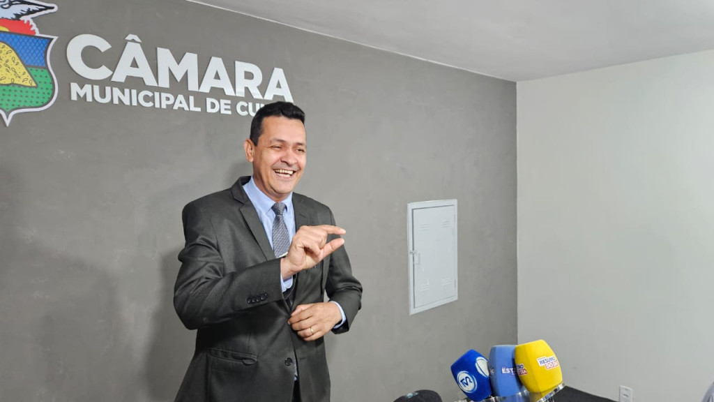 Representação visual da futura nova sede da UCMMAT, um edifício moderno em fase de projeto.