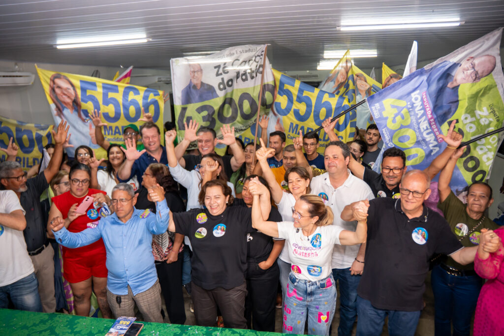 Carlos Fávaro participa de encontro político com apoiadores em Rondonópolis