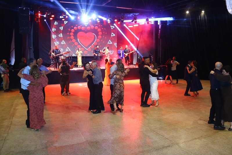 Famílias acompanham atrações do Festeja Sinop