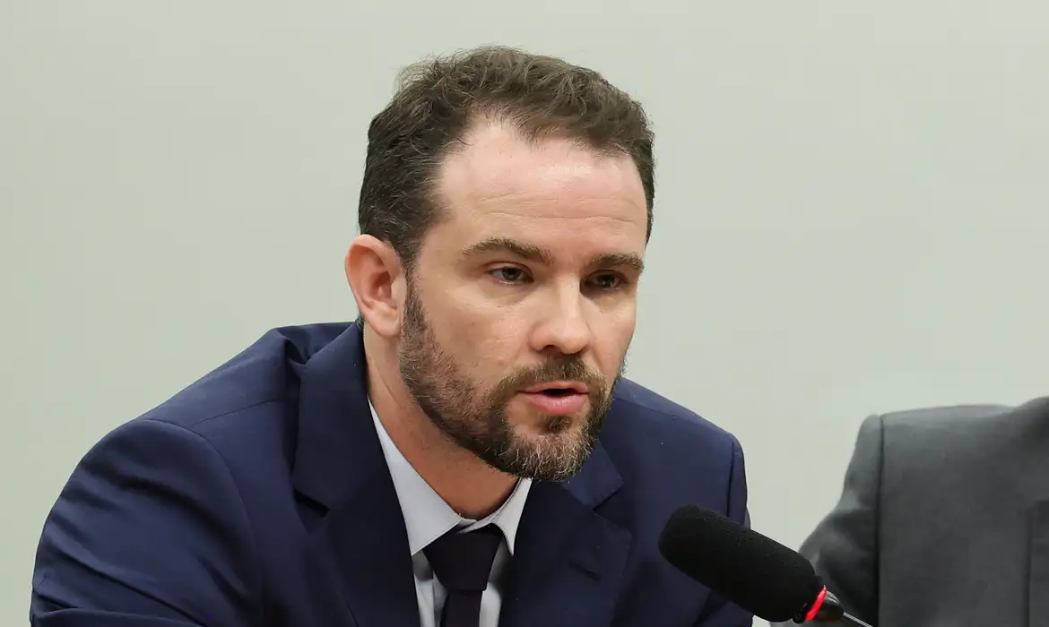Brasília – DF – 12/05/2026 – Reunião da Comissão Especial da Câmara sobre o Fim da Escala 6x1 para debater os impactos econôm